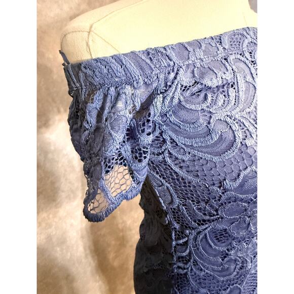 Ambiance Medium Blue Lace Off the Shoulder Flutter Sleeve Midi dress size Medium - Picture 3 of 6